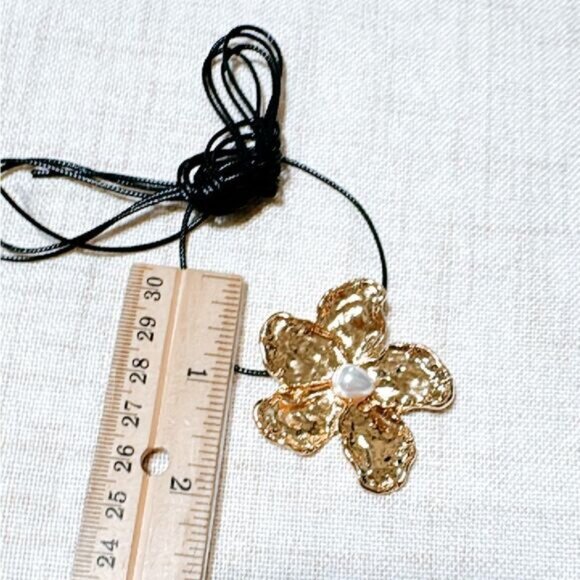 Flower necklace N554 - Picture 4 of 4